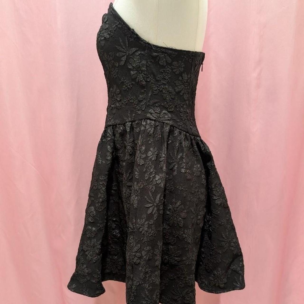 Black Strapless Textured Floral Mini Party Dress, NWOT (XS/S)
